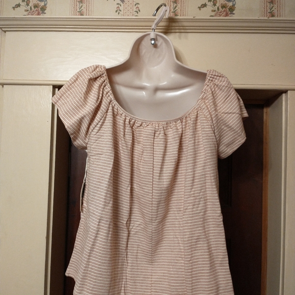 New a.n.a Short Sleeve ConvertibleTop, Small - Picture 3 of 3